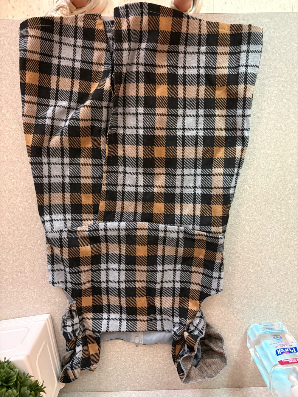 Girls Plaid Knit One-Piece Skirt in Black, White & Tan